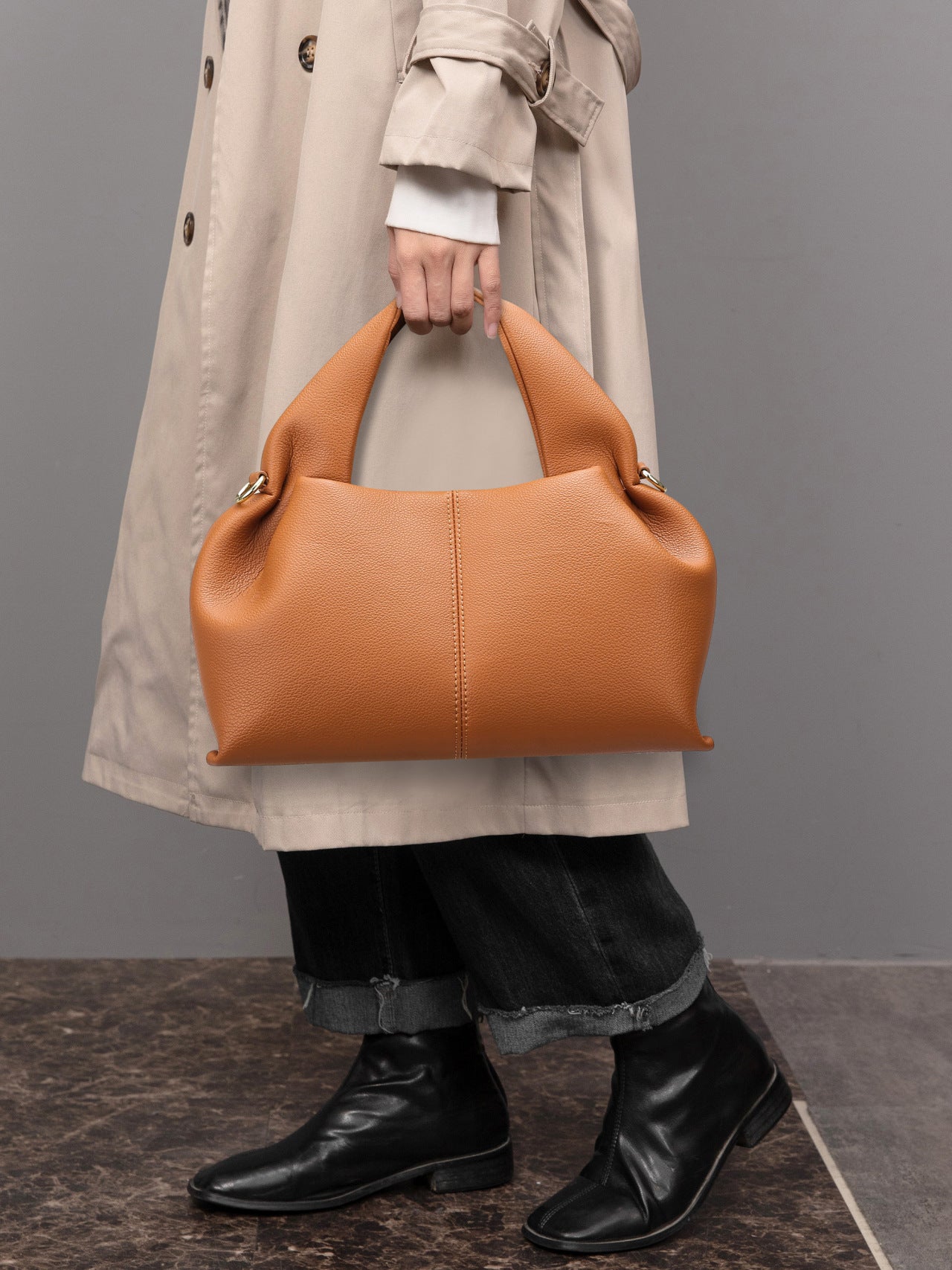 Women's Niche High-grade Fashion French Design Large Capacity Women's Shoulder Bag