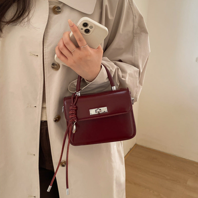 Women's High-grade Niche Retro Easy Matching Portable Small Square Bags