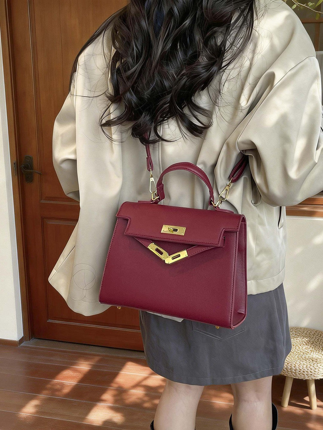 Women's Affordable Luxury Fashion Portable Callie Advanced Texture Small Square Bag