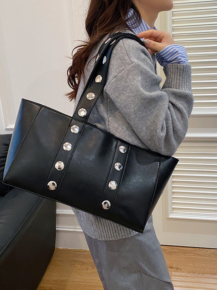 Women's Fashion Cool Large Capacity Underarm Textured Bags