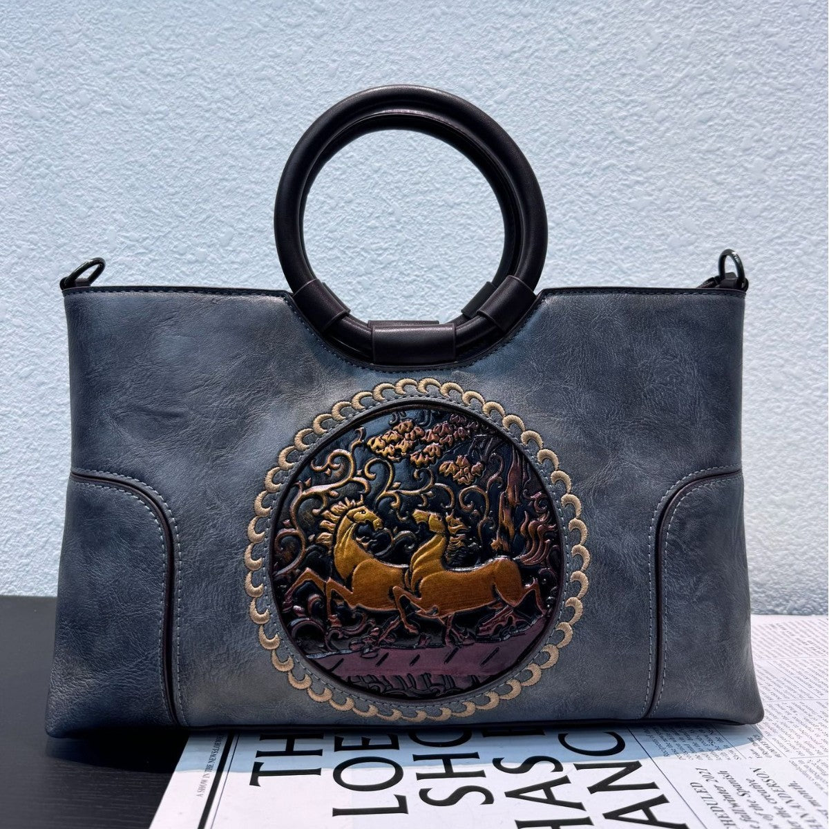 Women's Style National Texture Large Capacity Embossed Women's Shoulder Bag
