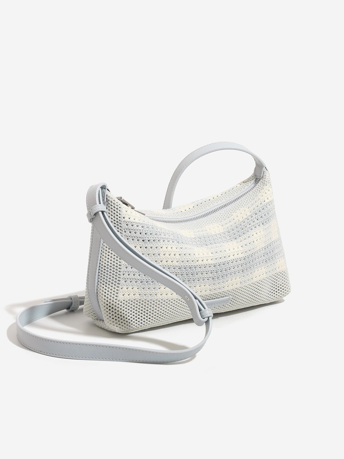 Women's Woven Underarm Summer Vacation Style Lightweight Women's Shoulder Bag