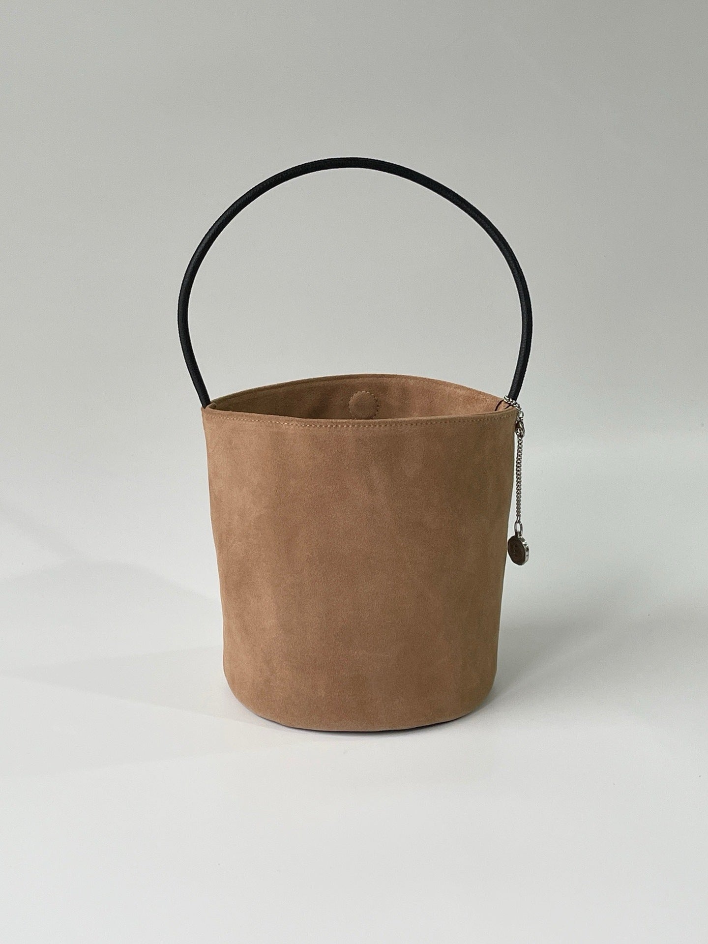 Women's Niche Soft Leather Summer Commute Large Capacity Cylinder Women's Handbag