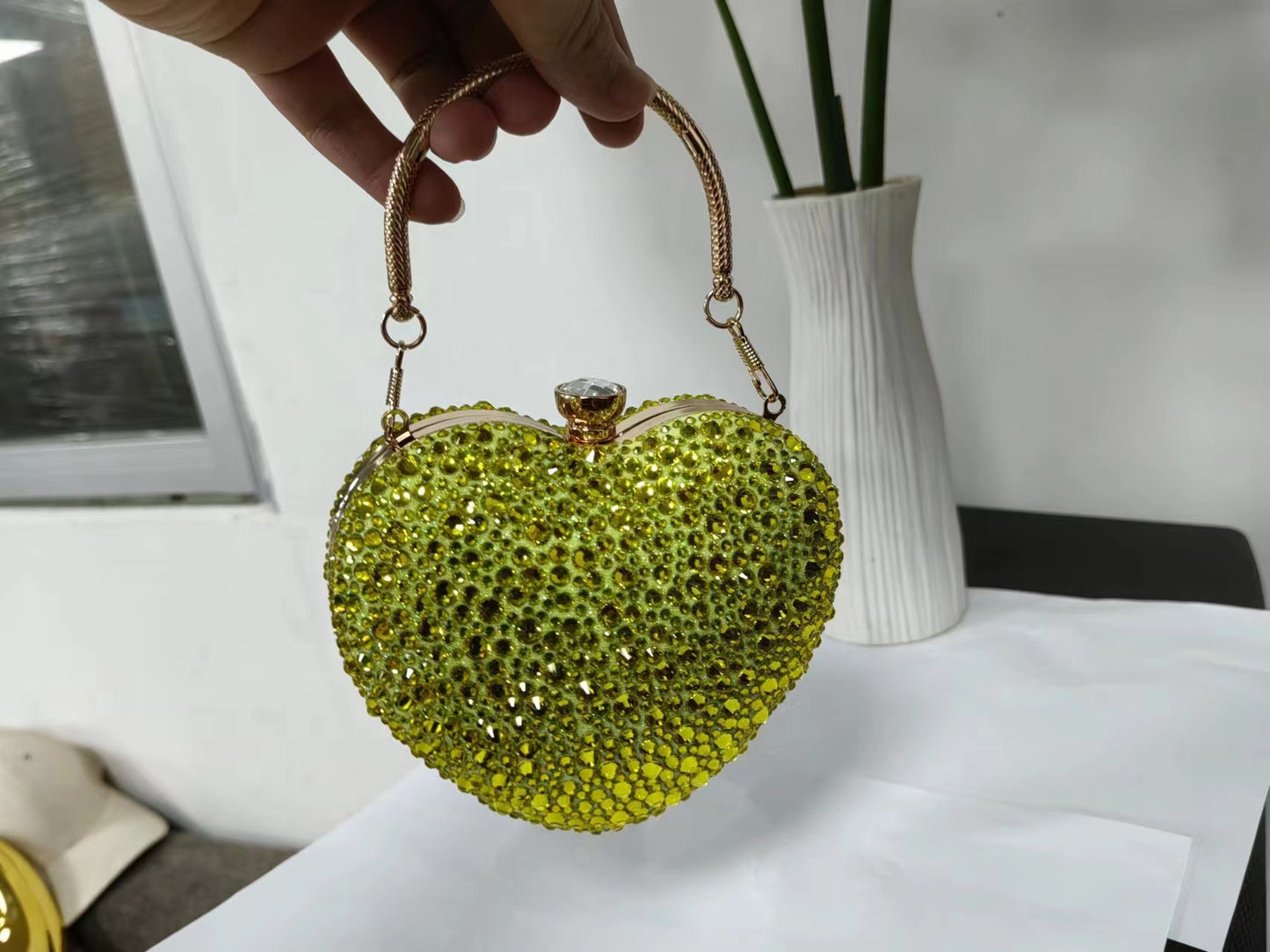 Women's Heart Shape With Diamond Acrylic Dinner Women's Messenger Bag