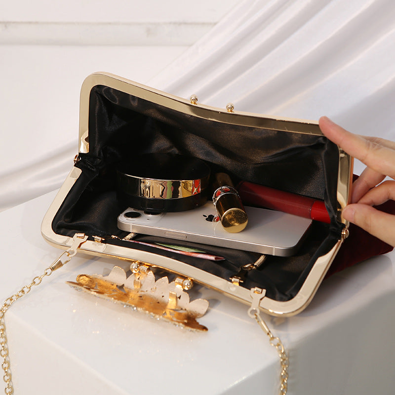 Handmade Beaded Pearl Wrist Retro Cheongsam Bags
