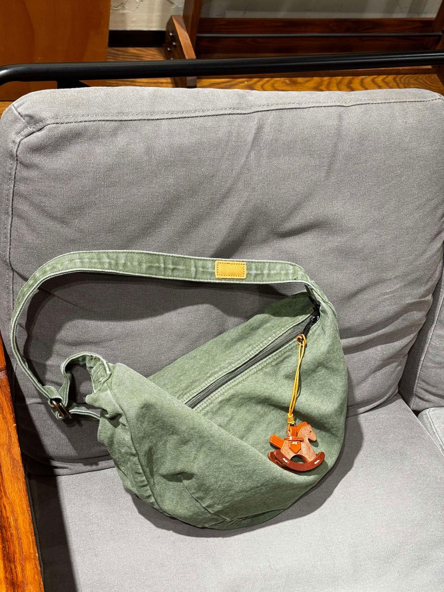 Women's Retro Jean Canvas Style Commuter Dumpling Bags