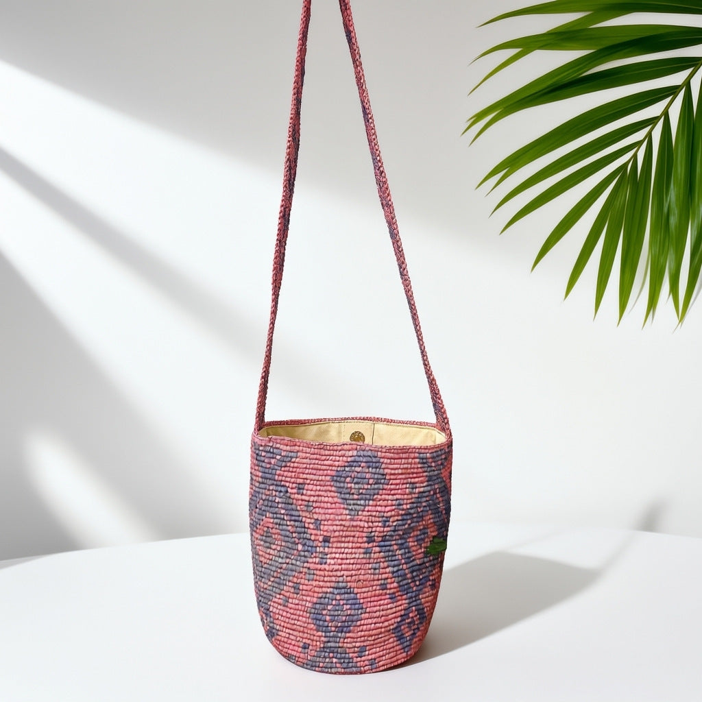 Women's Raffia Hand Crocheting Woven Large Capacity Travel Bags