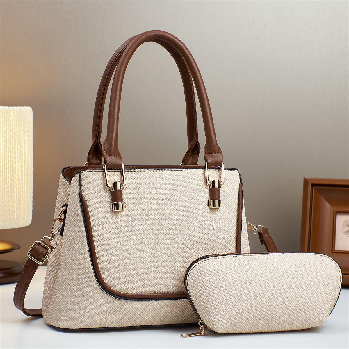 Casual Beautiful Women's Commute Retro Minority Women's Handbag