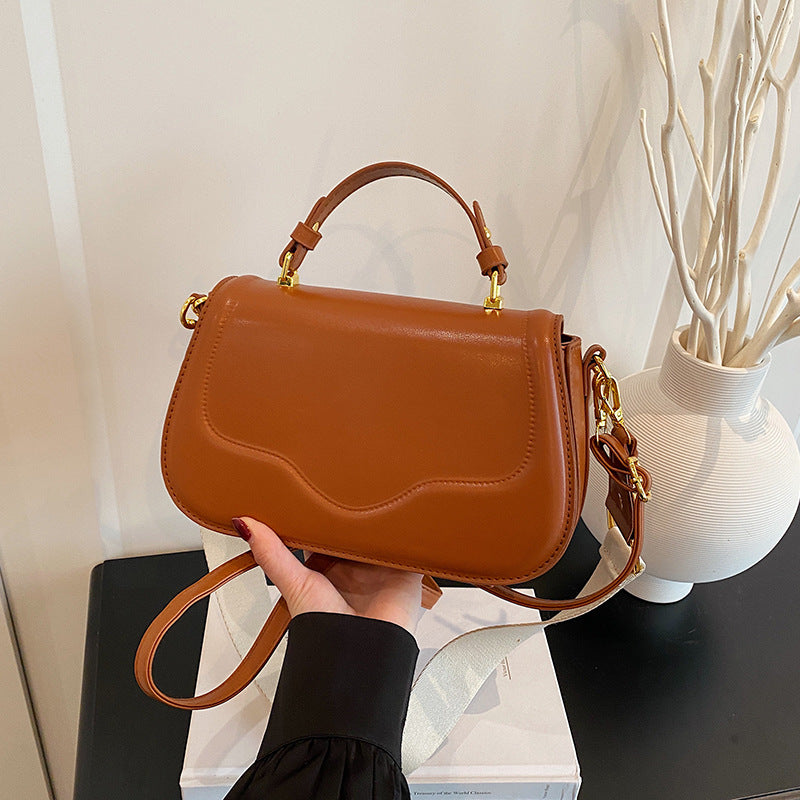 Women's Spring Fashion Commuter Leisure Versatile Saddle Women's Shoulder Bag