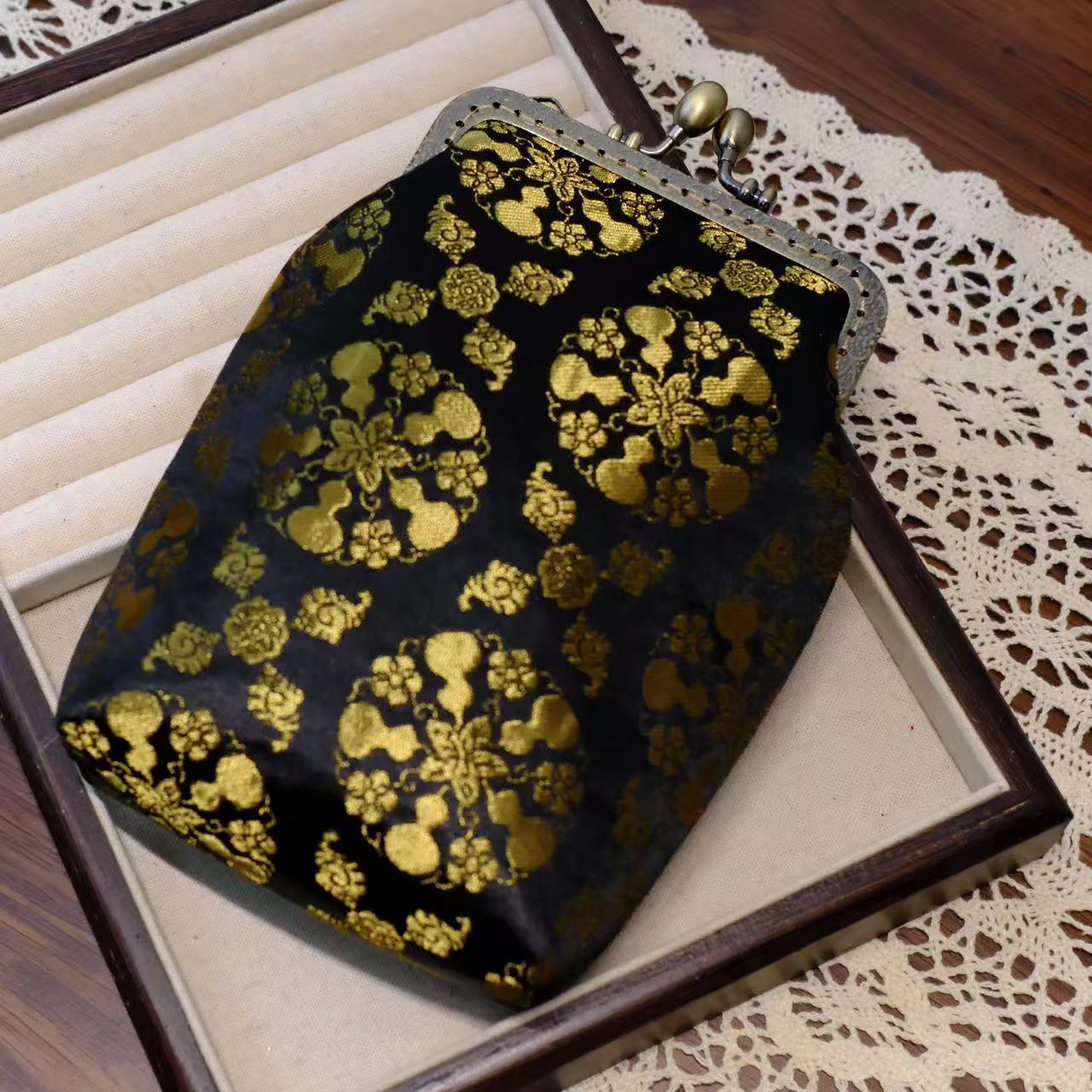 Retro Tassel Frame Handmade Ancient Style Female Purses