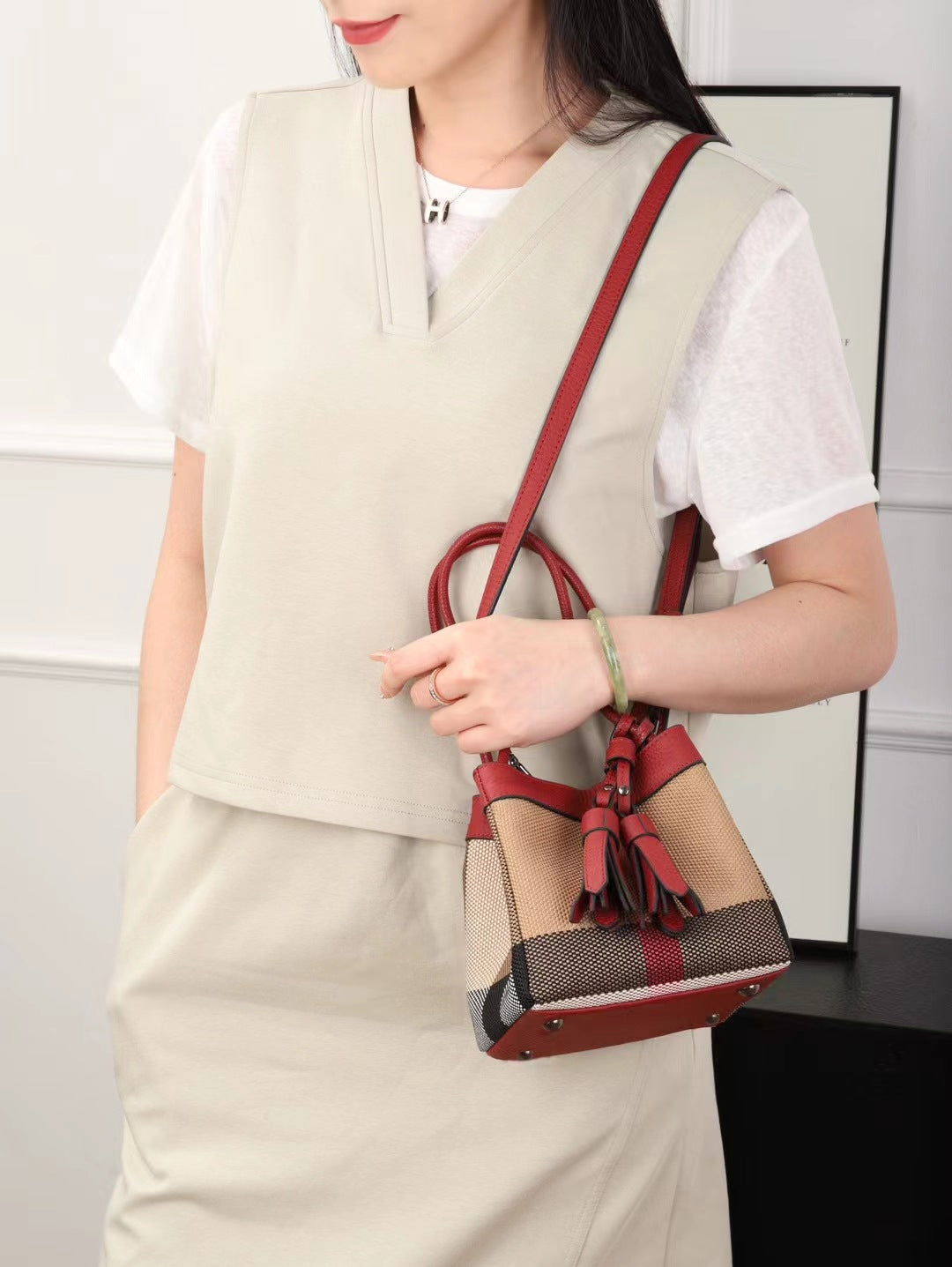 Women's Elegant Plaid Soft Leather Portable Vegetable Bucket Bags