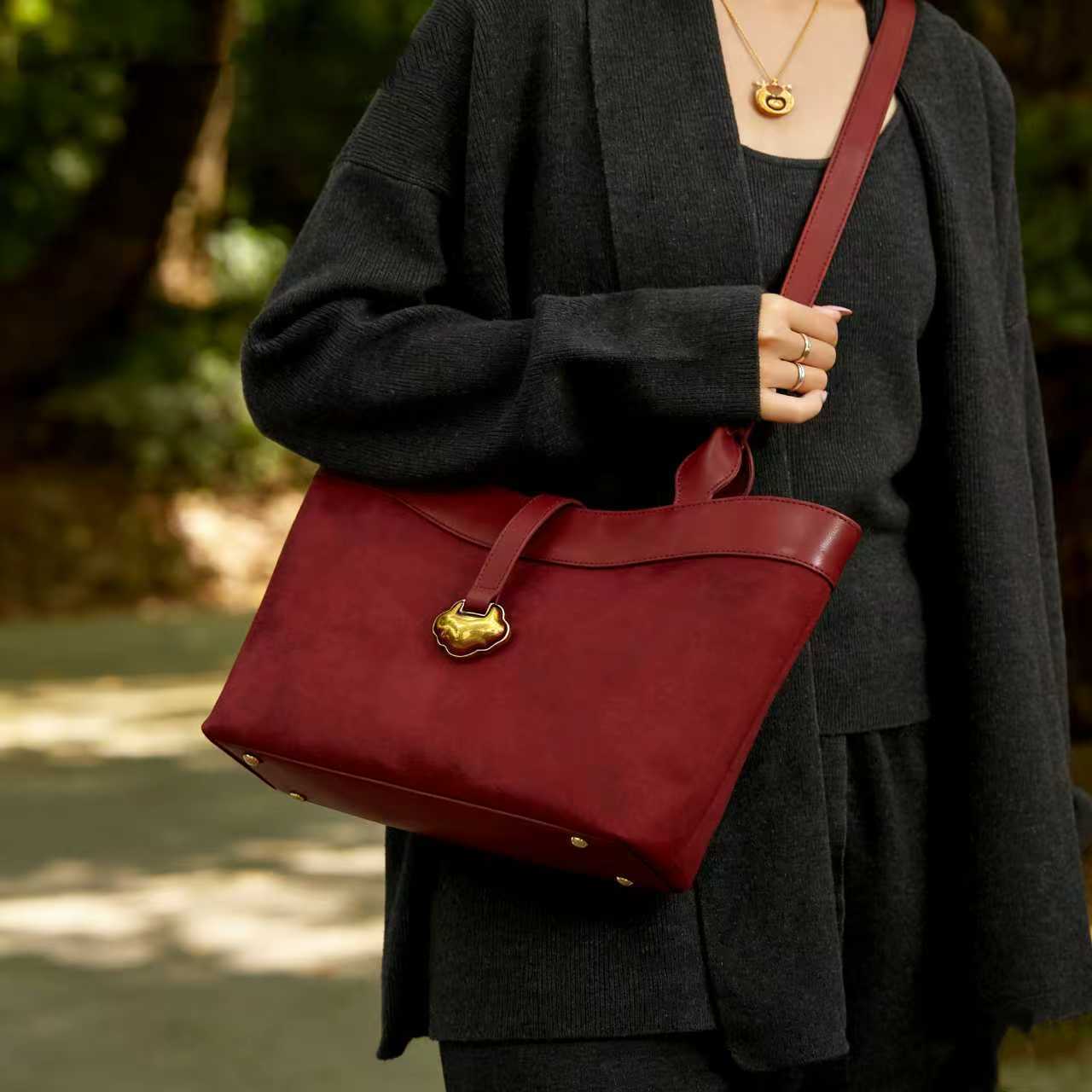 Limited Affordable Luxury Fashion Hand-held Wedding Women's Shoulder Bag