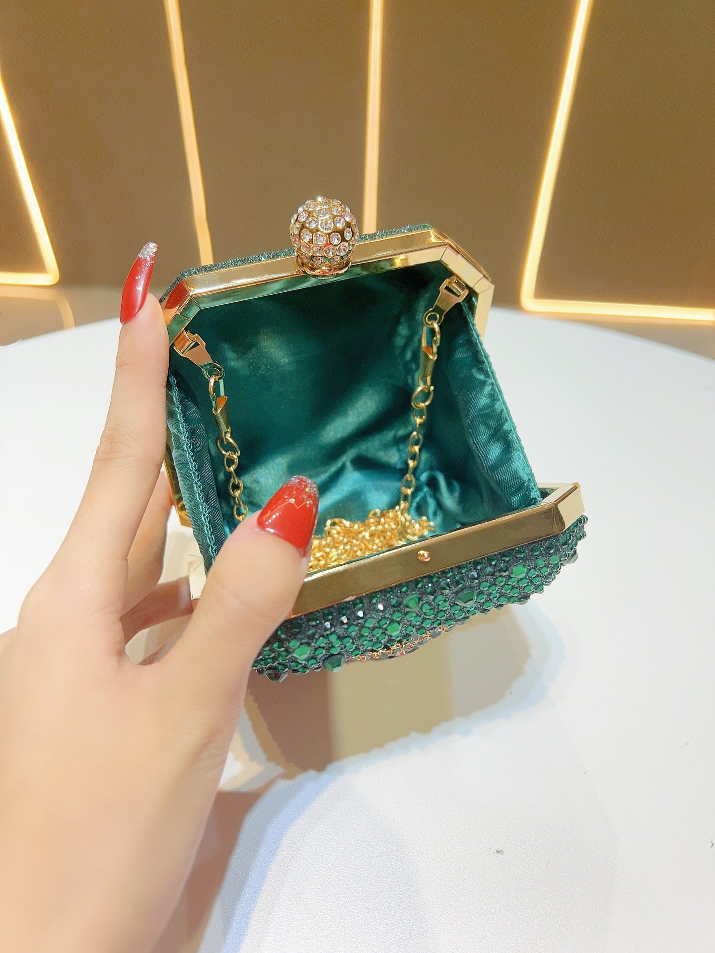 Women's Rhinestone High Sense Drill Decoration Fashion Personality Mini Dinner Bag