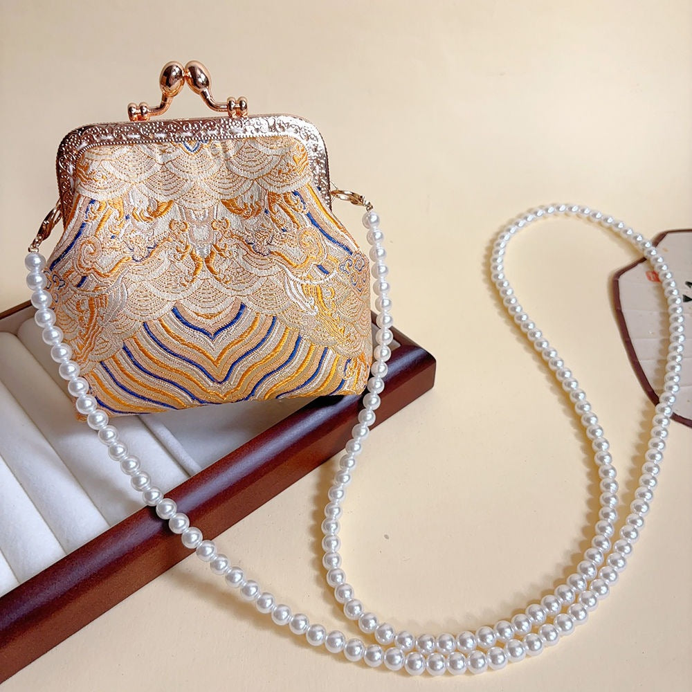 Chinese Super Fairy Exquisite Embroidered Mini Sanitary Pads Coin Purses