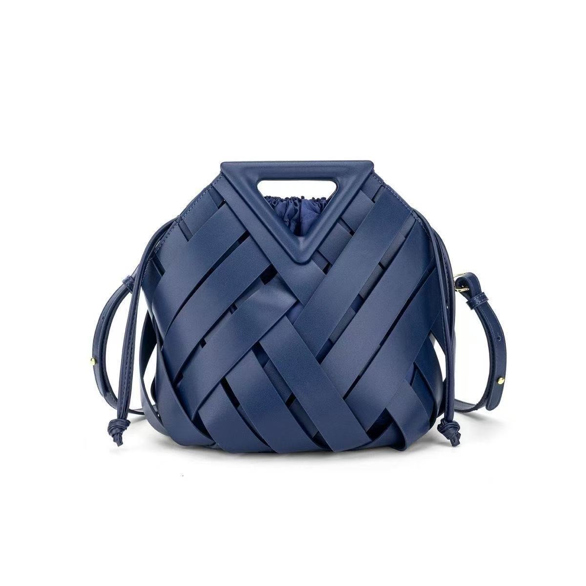 Women's Inverted Triangle Hollow Vegetable Basket Woven Women's Messenger Bag