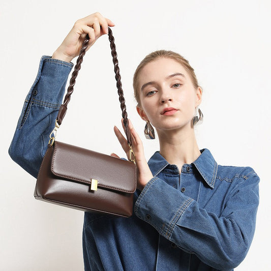 Stylish Women's Source Retro Simple Underarm Small Square Bag