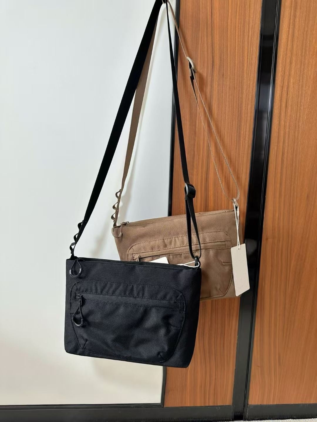 Women's & Men's Nylon Waterproof Large Capacity Men's Shoulder Bag