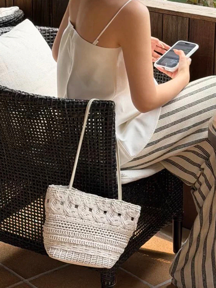 Loose Feeling One Hollow Crocheted Woven Female Summer Seaside Vacation Shoulder Bags