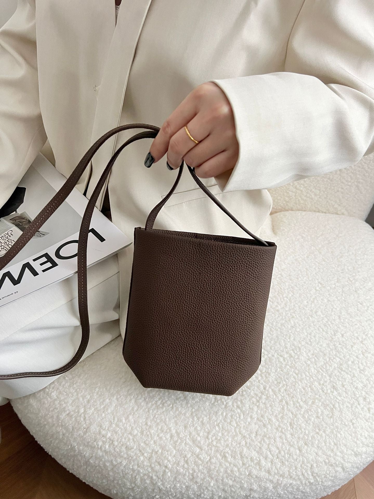 First Layer Cowhide Commuter Mini Minimalist Single Women's Messenger Bag