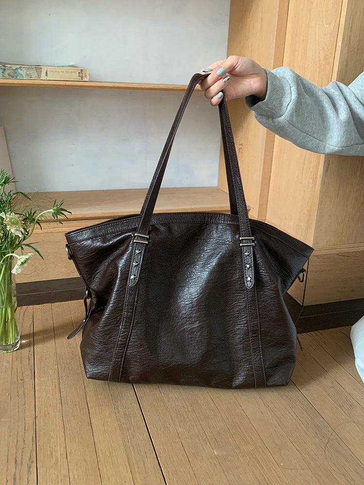 Women's Capacity Preppy Style Black Commuter Soft Leather Women's Shoulder Bag