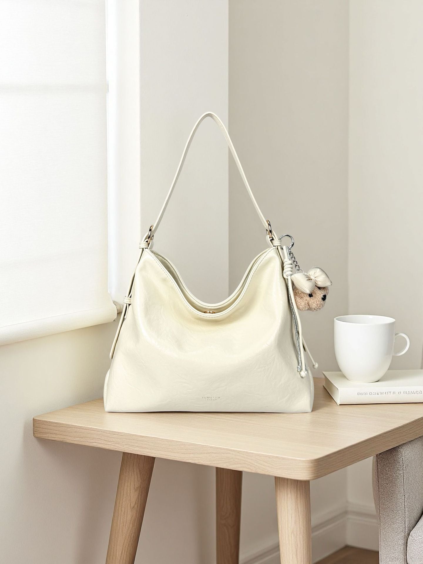 Women's Sea Salt Holiday Party Big Women's Messenger Bag