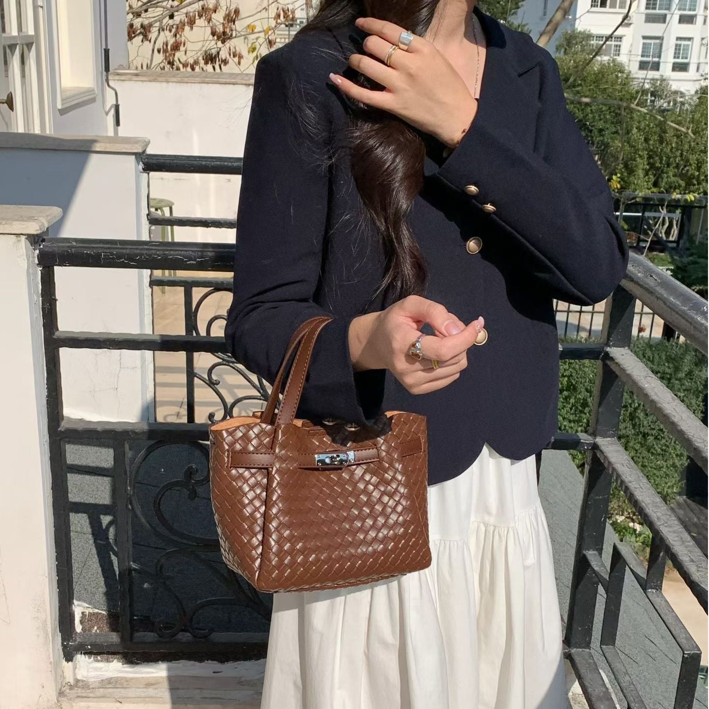 Women's Vintage Woven Pattern Hand Carrying Fashion Women's Handbag