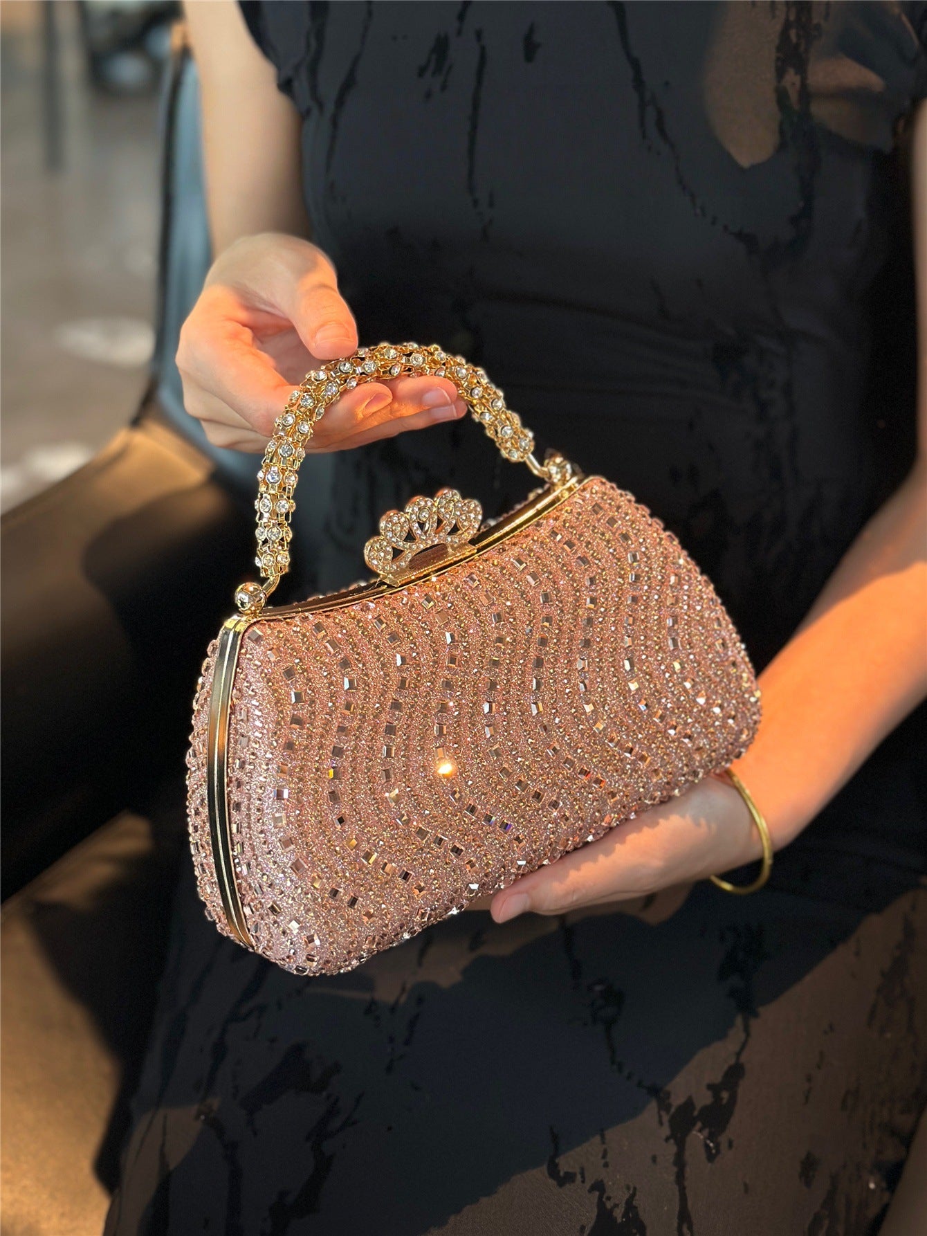 Women's Shiny Gorgeous Rhinestone Ornament Fashion Elegant Luxury Dinner Bag