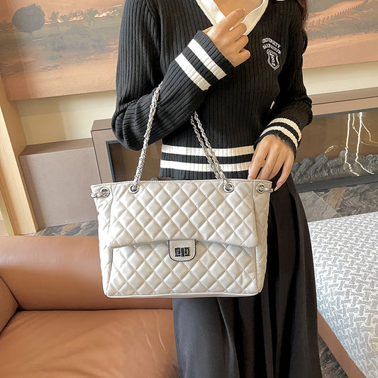 Women's Capacity Chain Underarm Classic Style Rhombus Tote Bag
