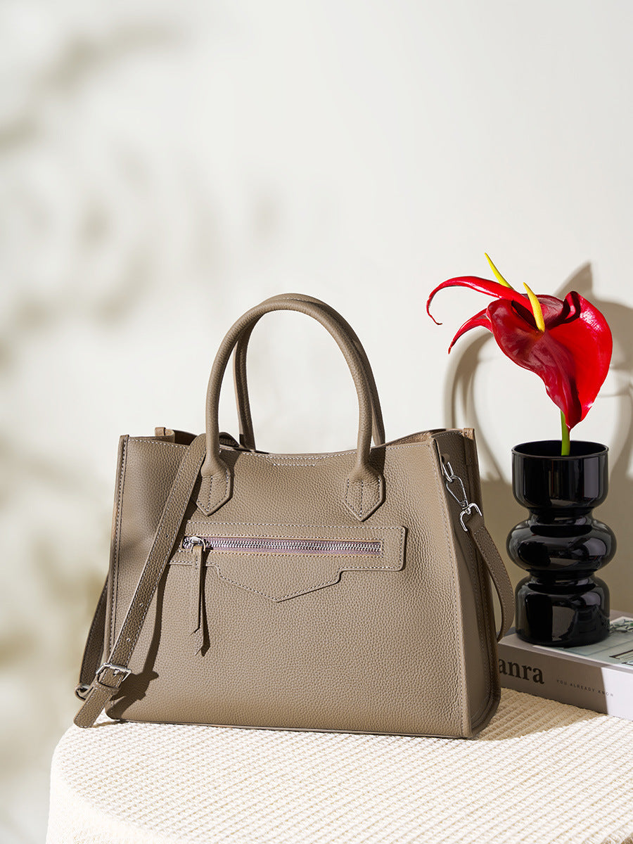 Women's Big Large Capacity Leather Design Advanced Computer Bags