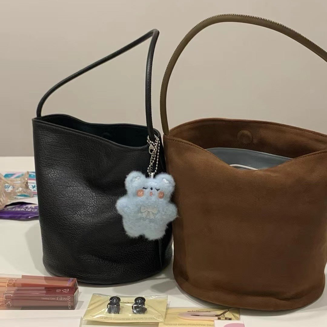 Women's Niche Soft Leather Summer Commute Large Capacity Cylinder Women's Handbag