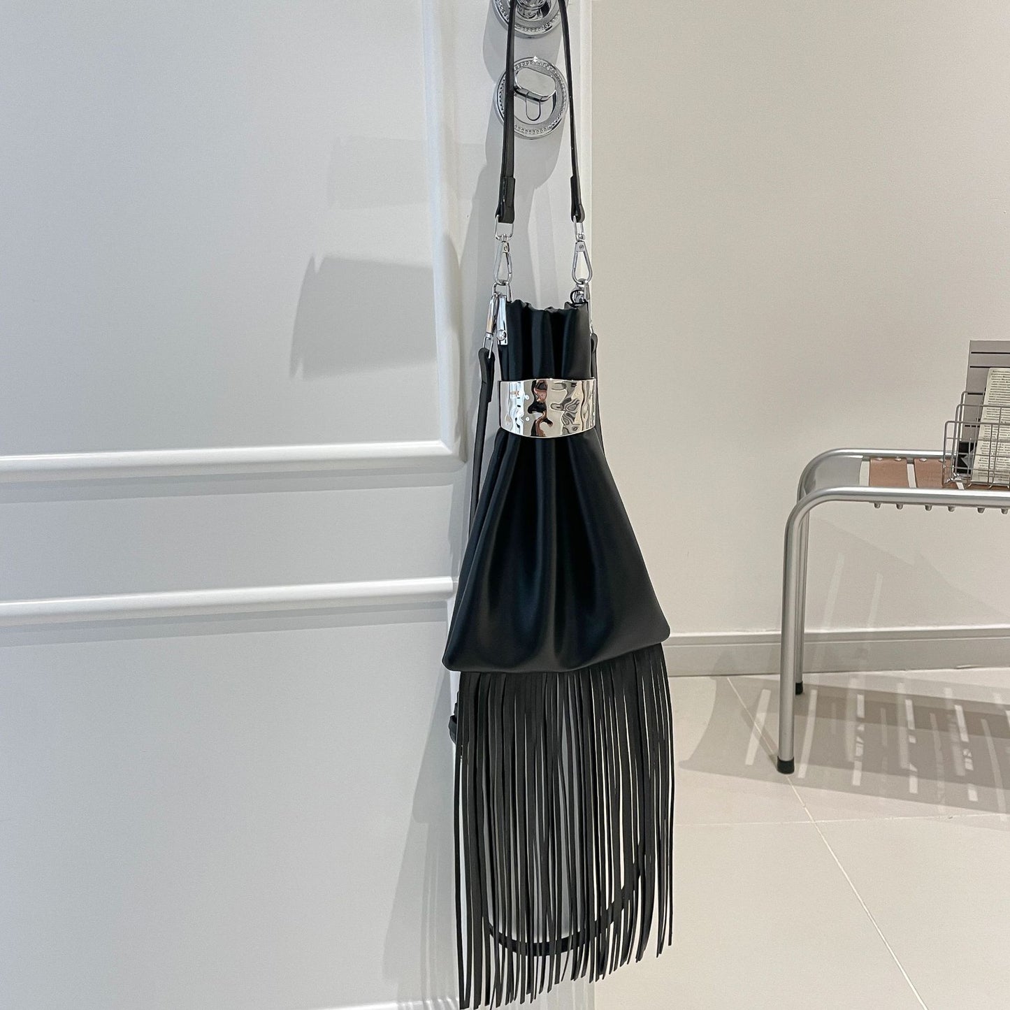 Women's Design Tassel Dinner Asian Culture Metal Bucket Bags