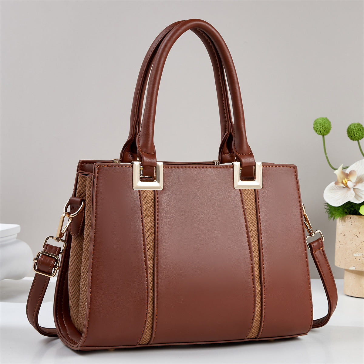 Women's Fashionable Stylish Exquisite Portable Texture Large Ladies Bags