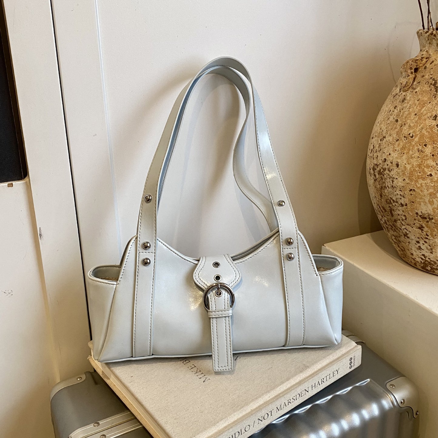 Retro Soft Leather Large Capacity Fashionable Underarm Bag