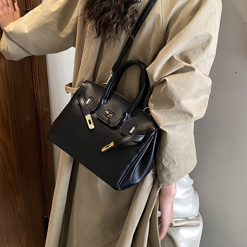 Women's Winter Twist Fashionable Simple Lychee Pattern Lock