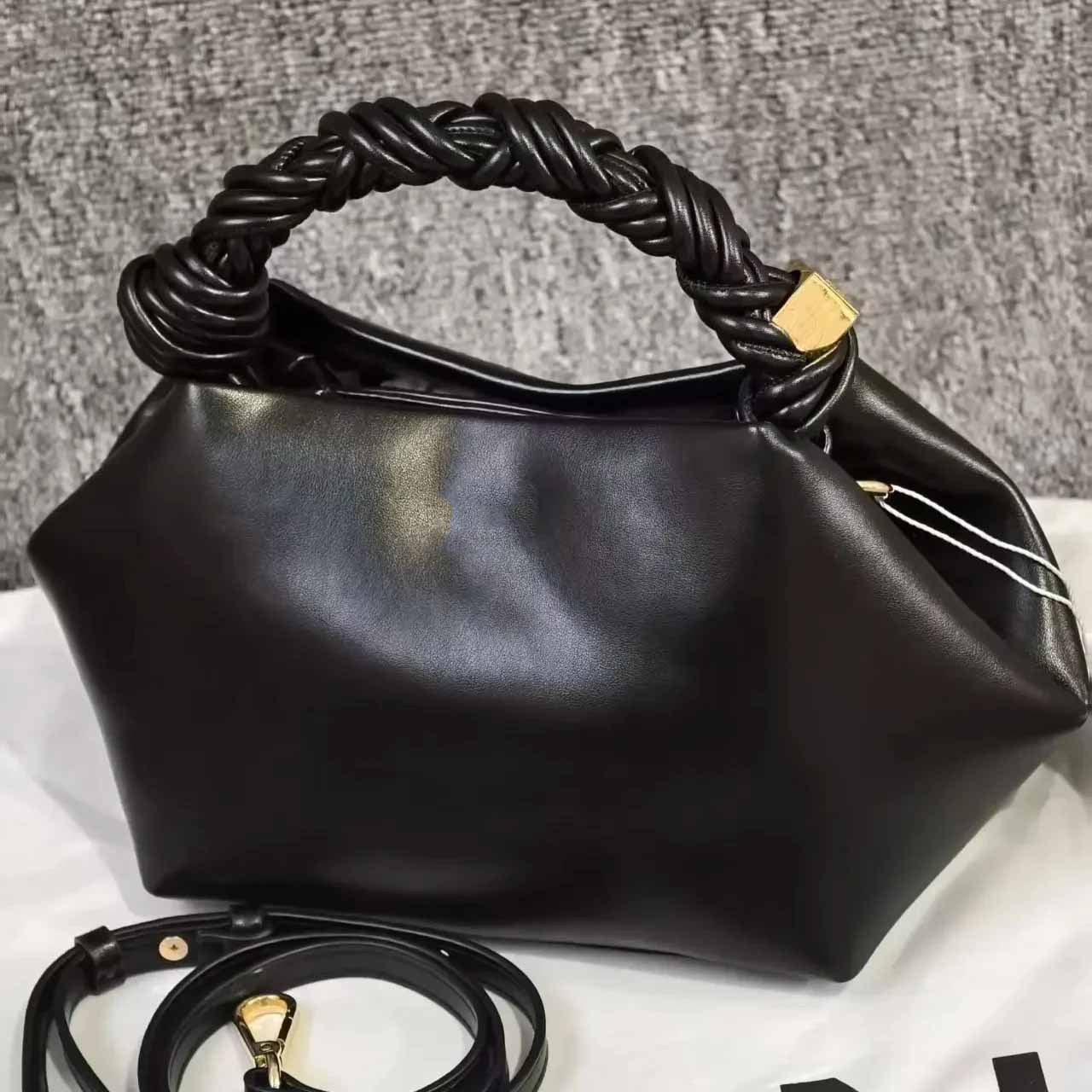 Women's Cowhide Fashionable Elegant Simple Lady's Shell Women's Messenger Bag