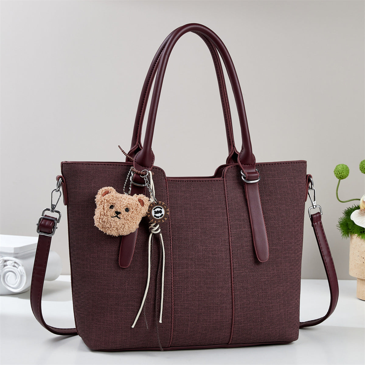 Women's Good-looking Classic Fashion Popular Large Capacity Women's Handbag