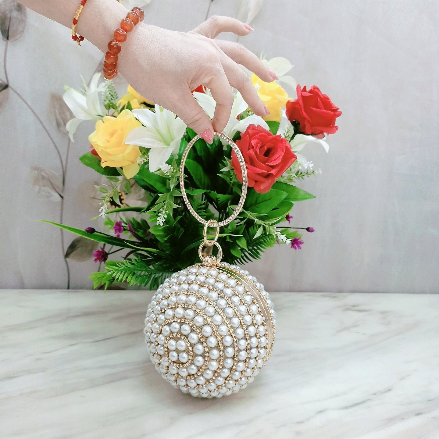 Quality Diamond Handmade Beaded Spherical Bracelet Banquet Bags