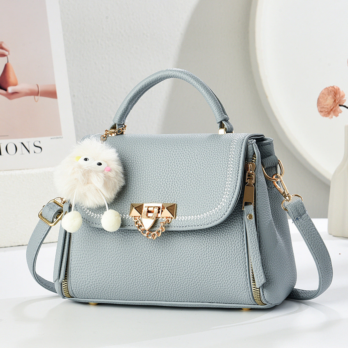 Elegant Women's Fashionable High-grade Fashion Retro Small Square Bags