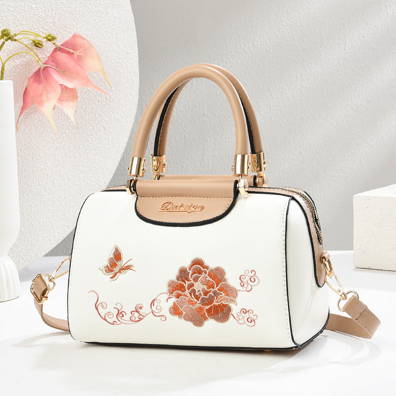 Women's Embroidered To Give Mom Large Capacity Fashion National Women's Shoulder Bag