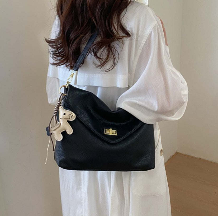 Women's Single Underarm Retro Soft Leather Commuter Light Women's Messenger Bag