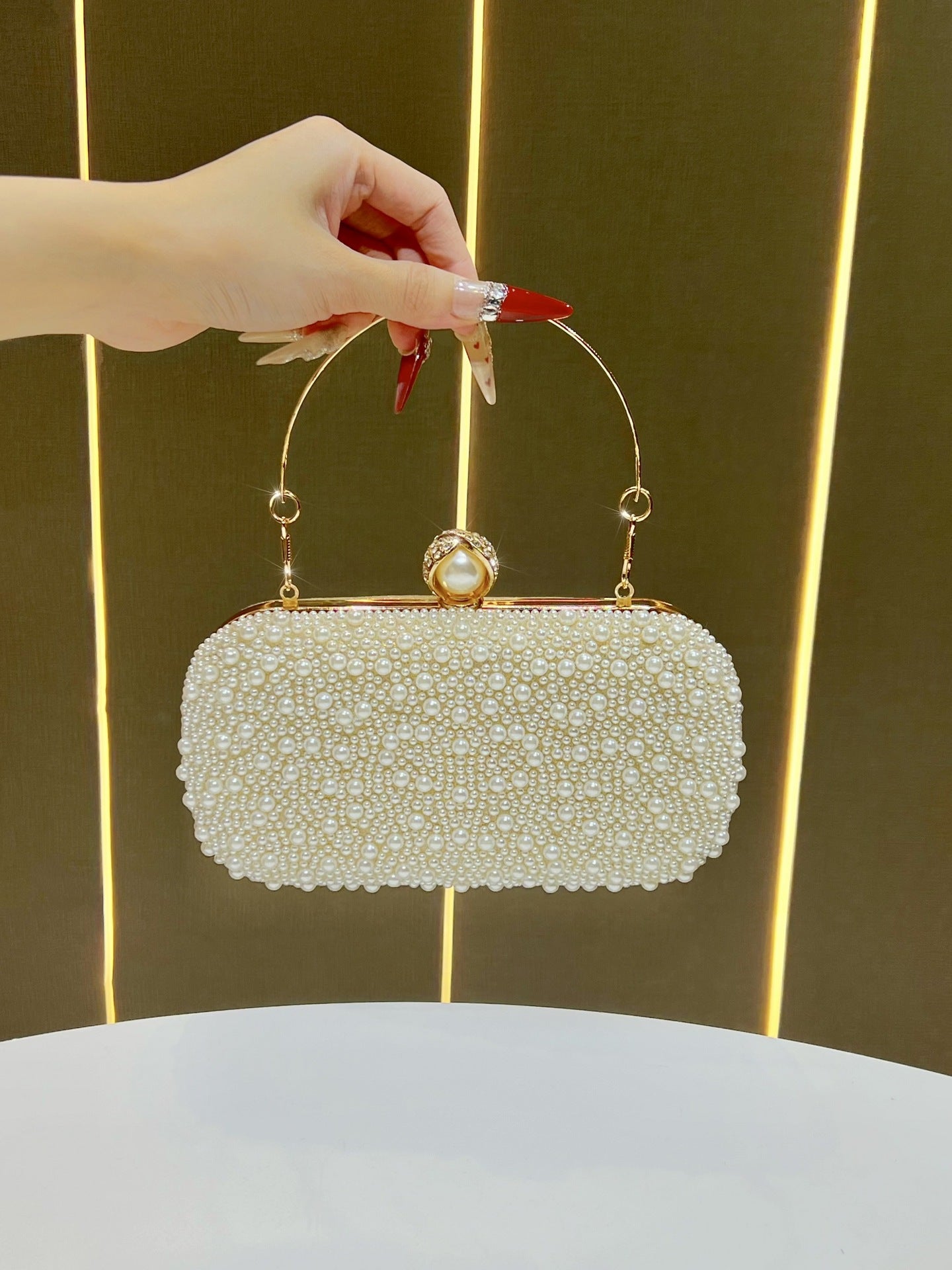 Women's Fashion Pearl Clutch Chain Light Luxury Handbags