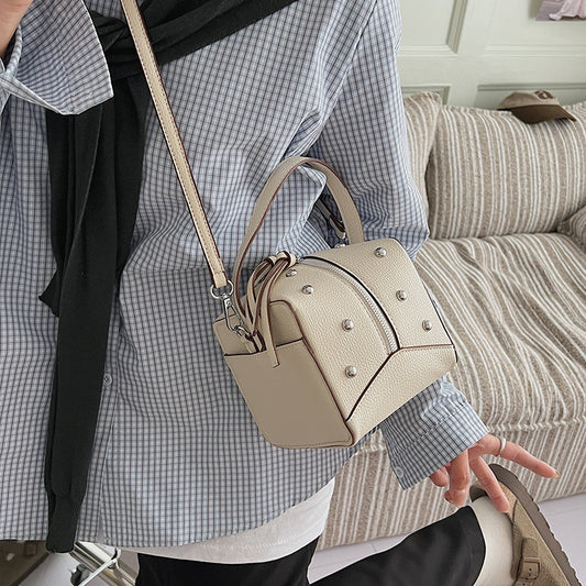 Women's Rivet Boston Korean Commuter Mini Portable Retro Bags
