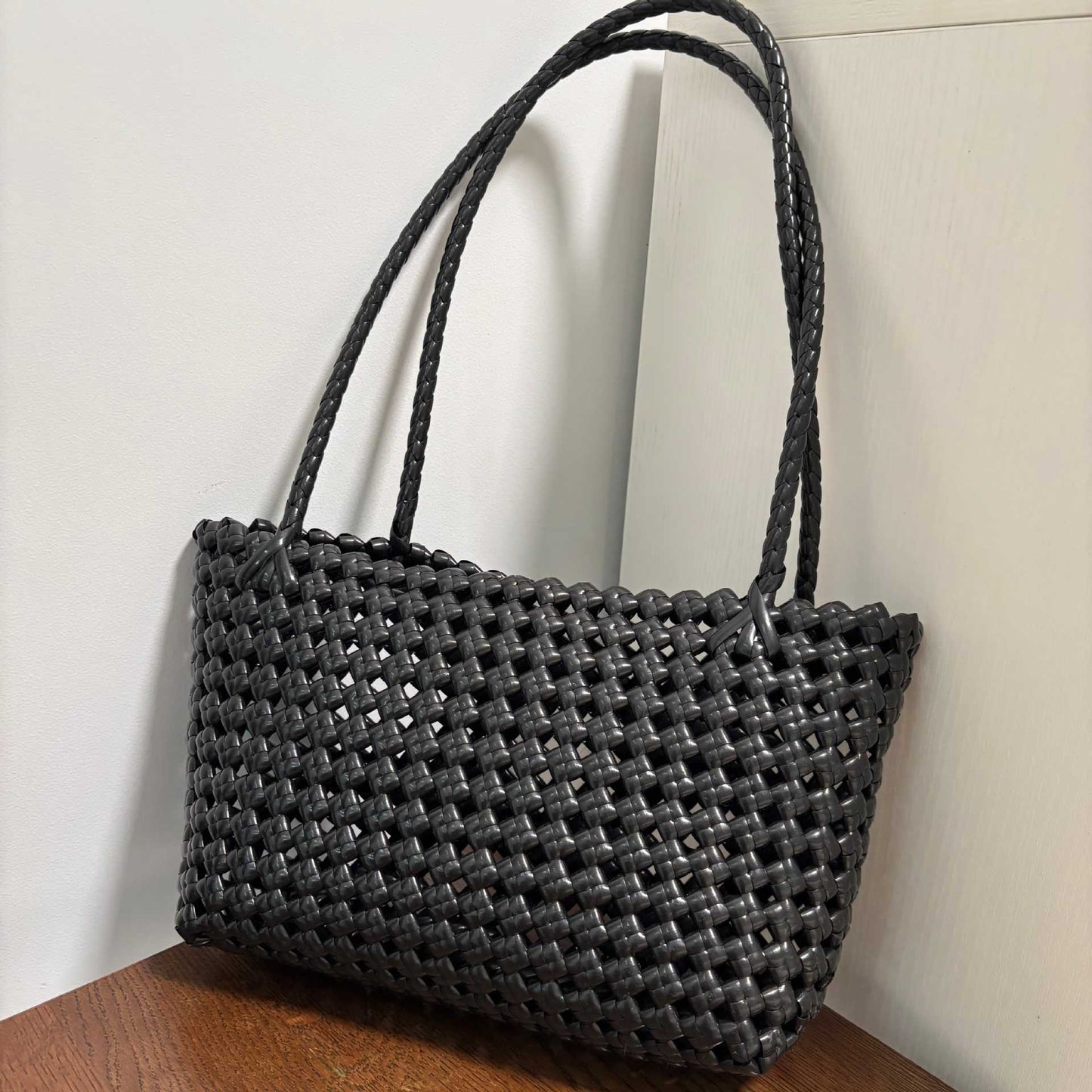 Plastic Woven Finished Korean Simple Seaside Holiday Niche Vegetable Women's Handbag
