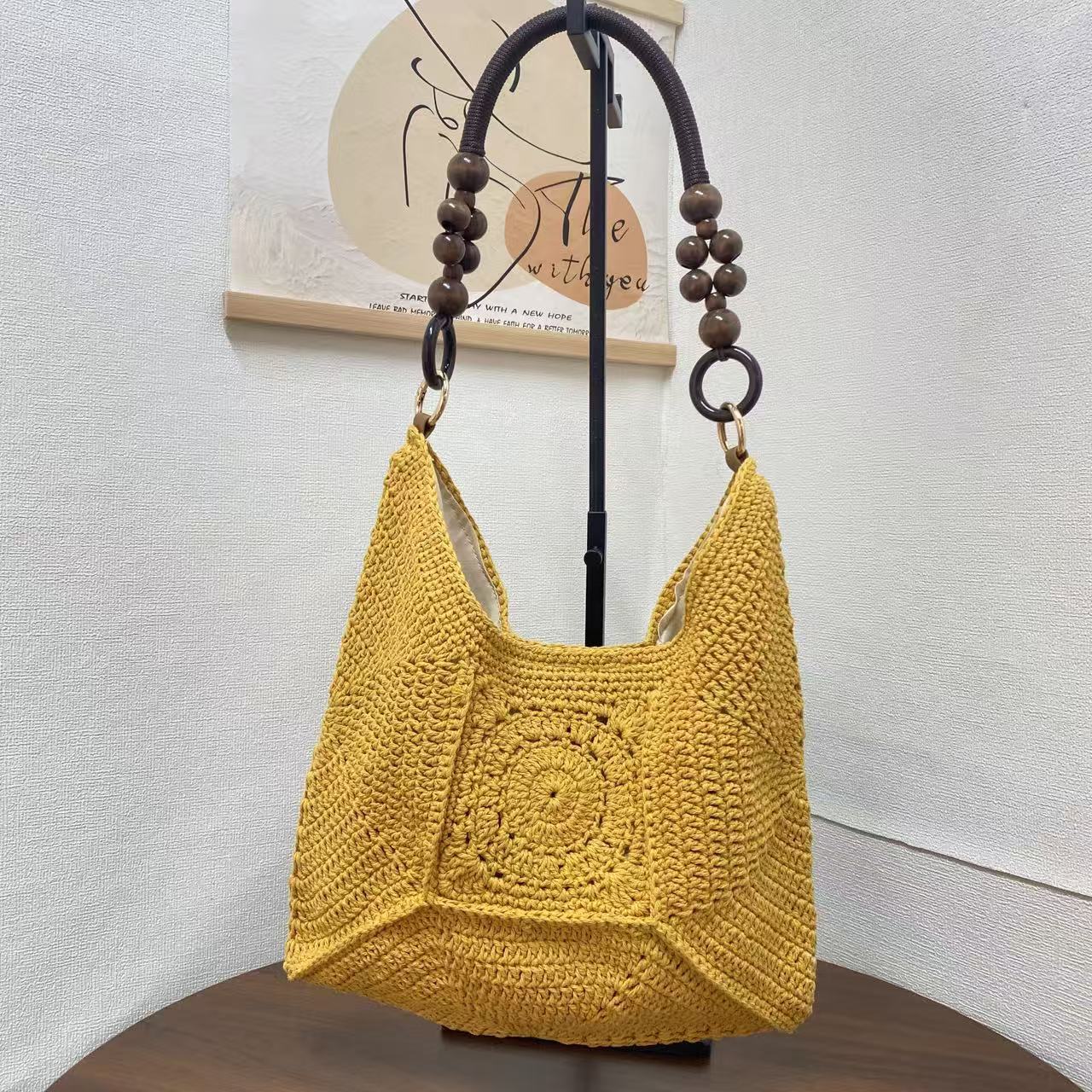 Hand-woven Large Capacity Commuter Idle Style Women's Shoulder Bag