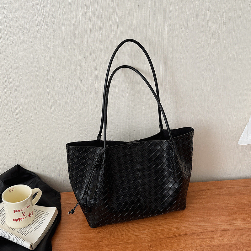 Women's Summer Popular Woven Pattern Fashion Commuter Tote Bag
