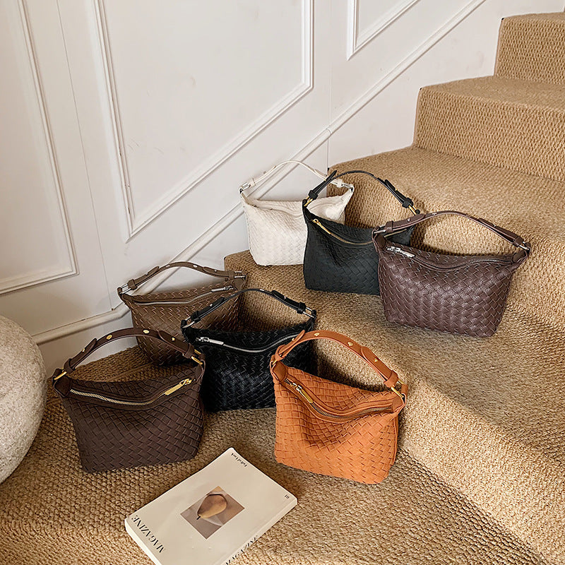 Women's Super Hot Woven Large Capacity Western Handbags