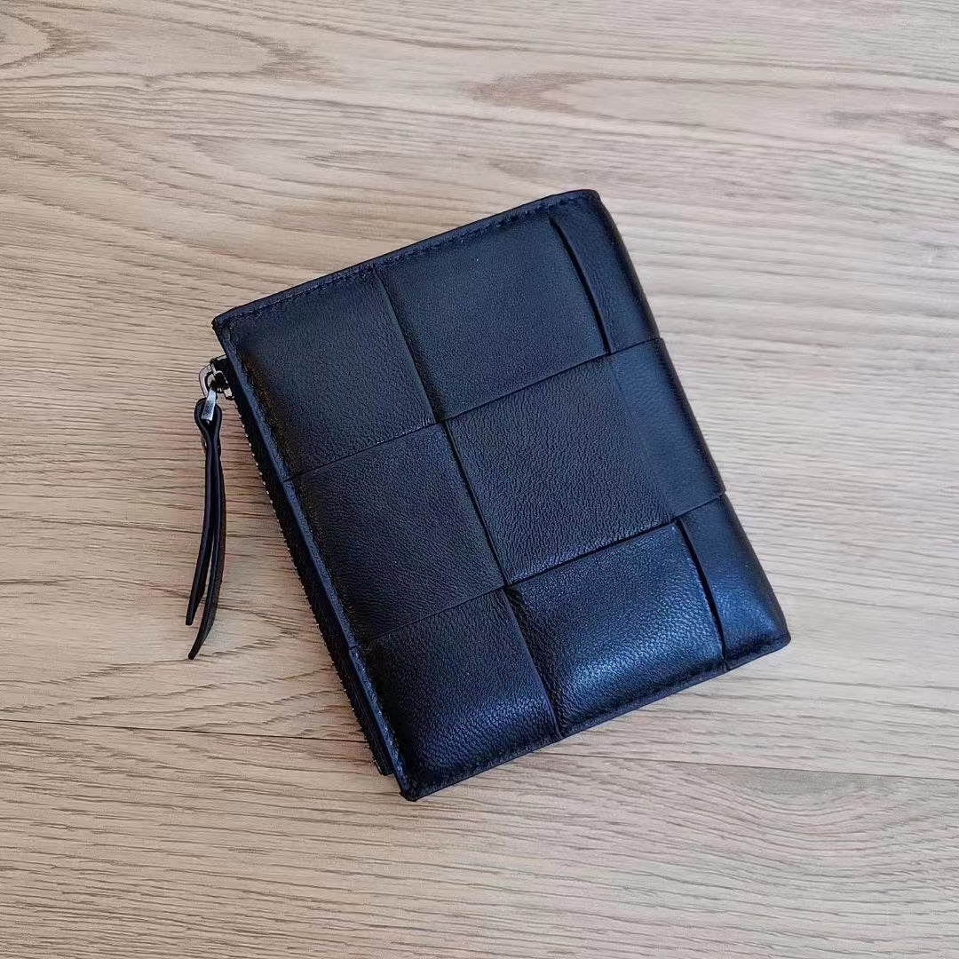 Hand-woven Featured Big Root Woven Short Ladies Wallet