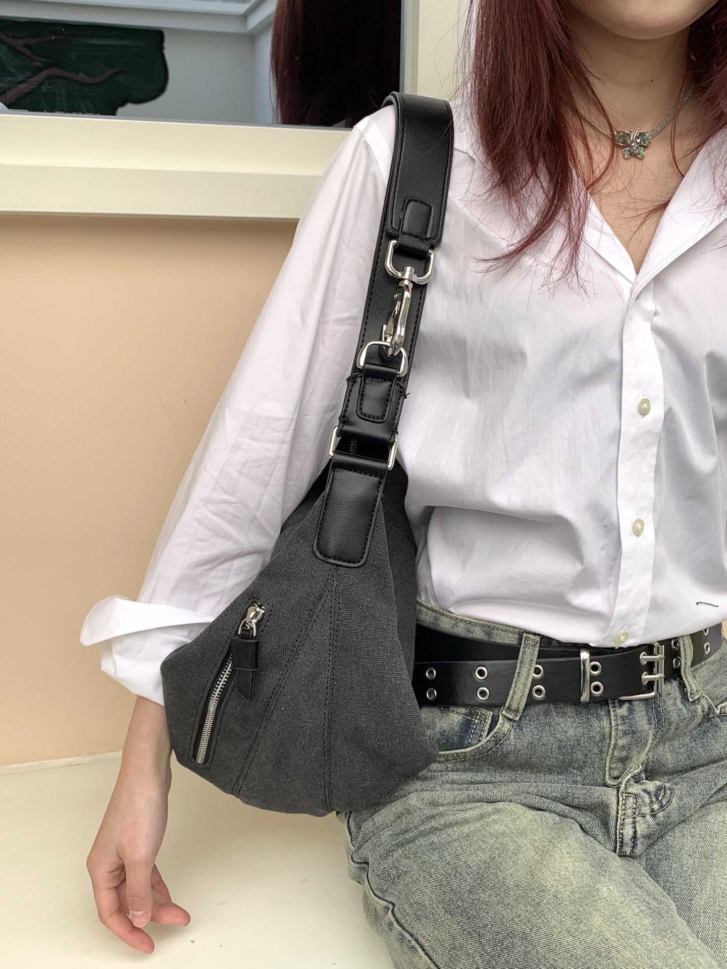 Women's Ge Large Capacity Retro Commuter Croissant Rocket Bags