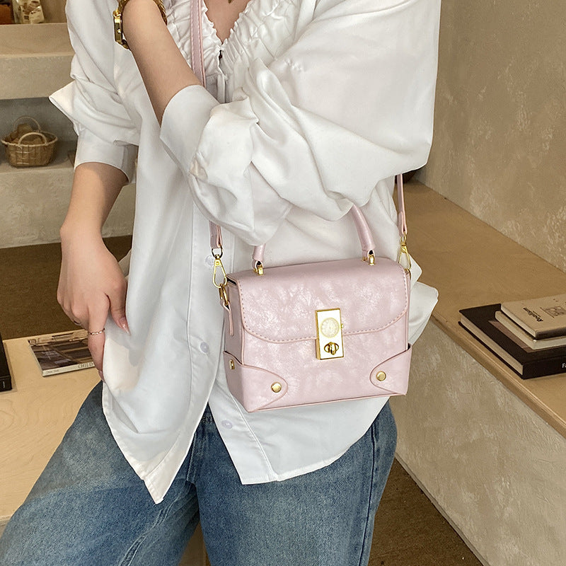 Beautiful Elegant Women's Fashionable Retro Box Handbags