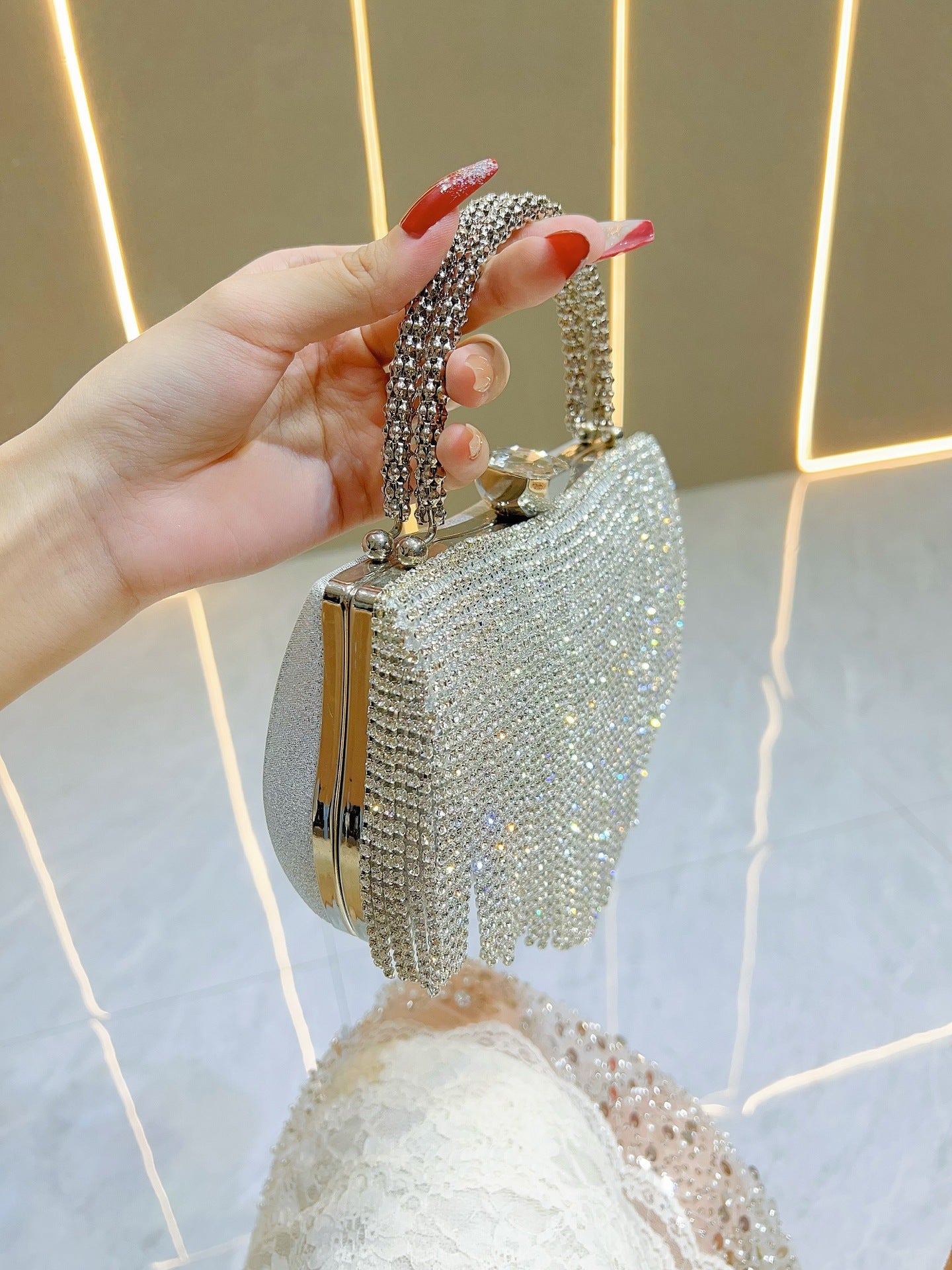 Women's Light Luxury Tassel High-grade Full Diamond Dinner Bag